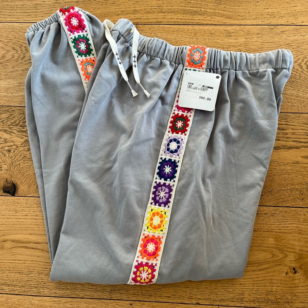 POL Grey Granny Squares Pants - Size L - NWT - Picture 3 of 8